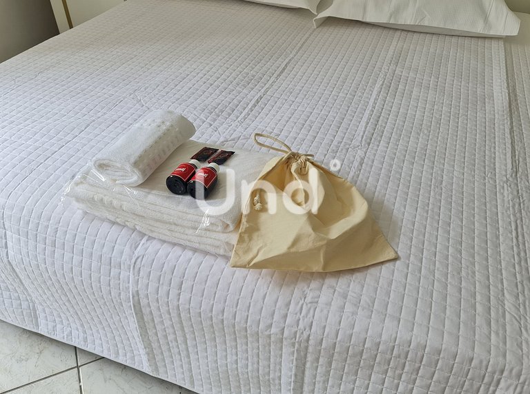 Apartamento 203-Ótima Localização-1 Quarto-