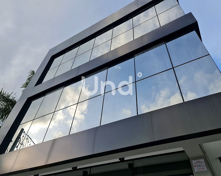 Apt 04 Balcony Seasons Bc