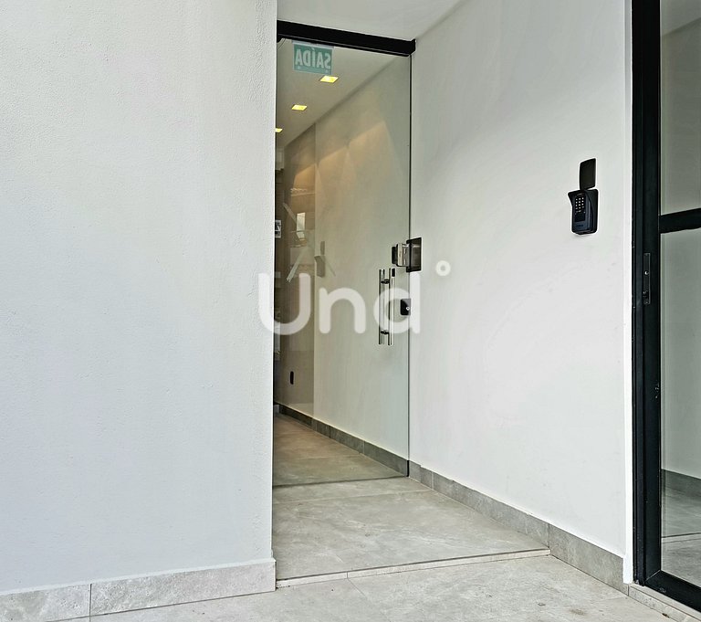 Apt 04 Balcony Seasons Bc