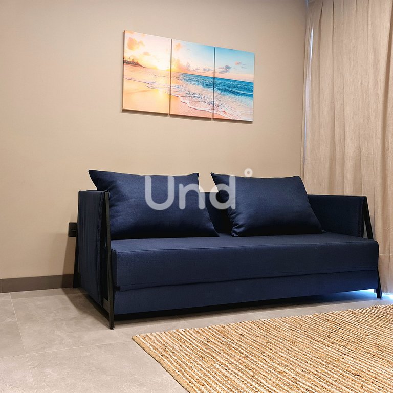 Apt 02 Loft Seasons BC