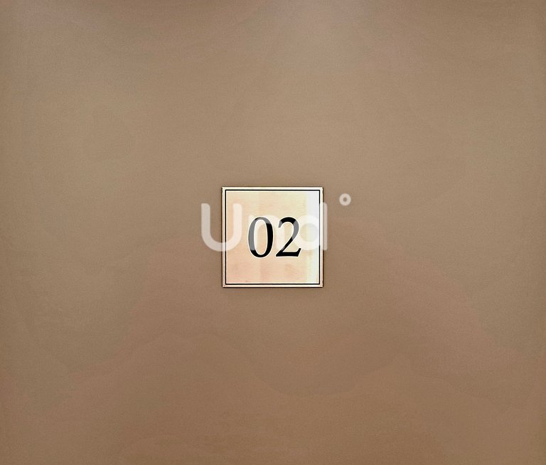 Apt 02 Loft Seasons BC