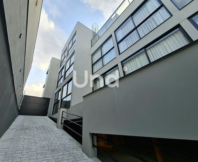 Apt 04 Balcony Seasons Bc