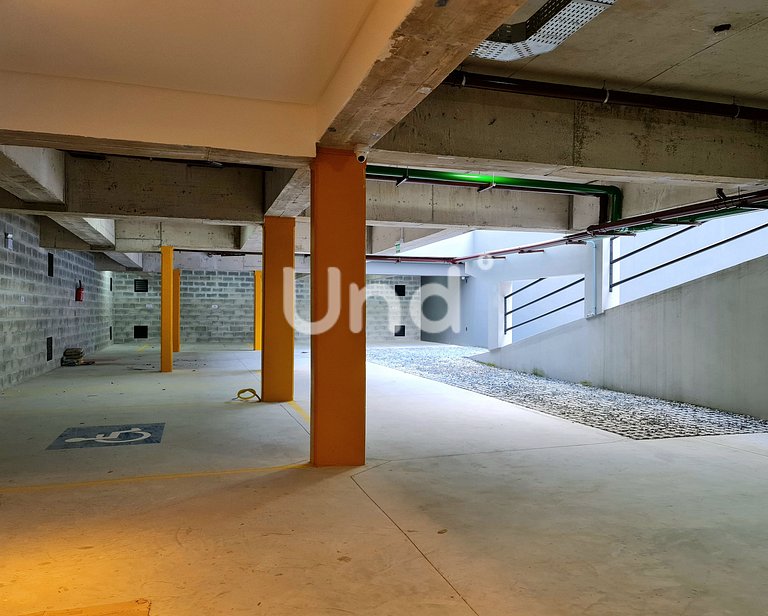 Apt 04 Balcony Seasons Bc