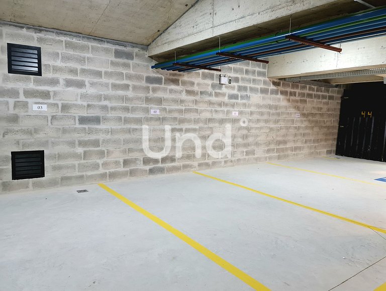 Apt 04 Balcony Seasons Bc