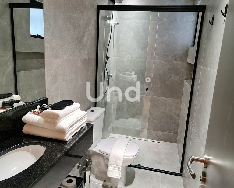 Apt 04 Balcony Seasons Bc