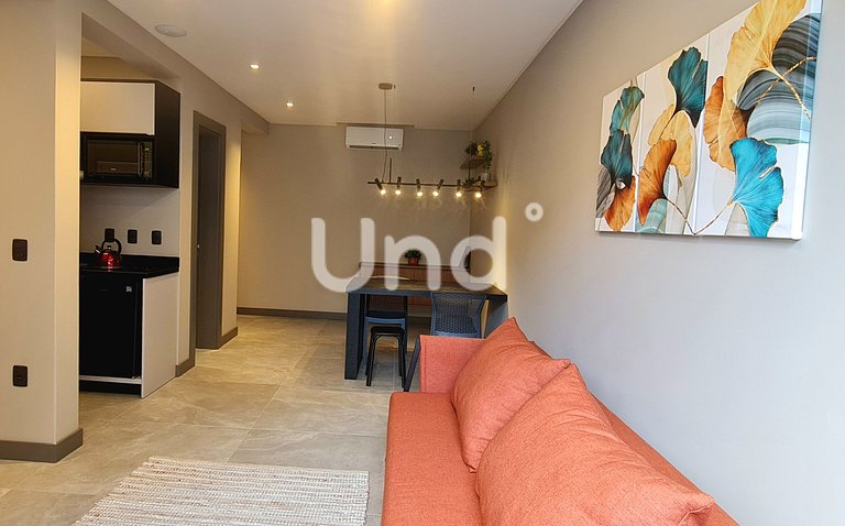 Apt 04 Balcony Seasons Bc