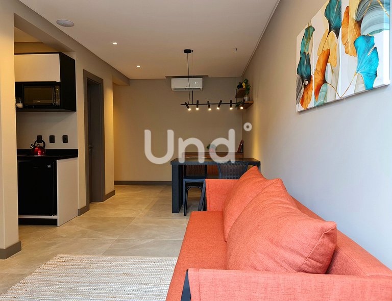 Apt 04 Balcony Seasons Bc