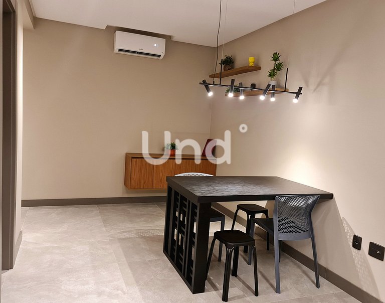 Apt 04 Balcony Seasons Bc