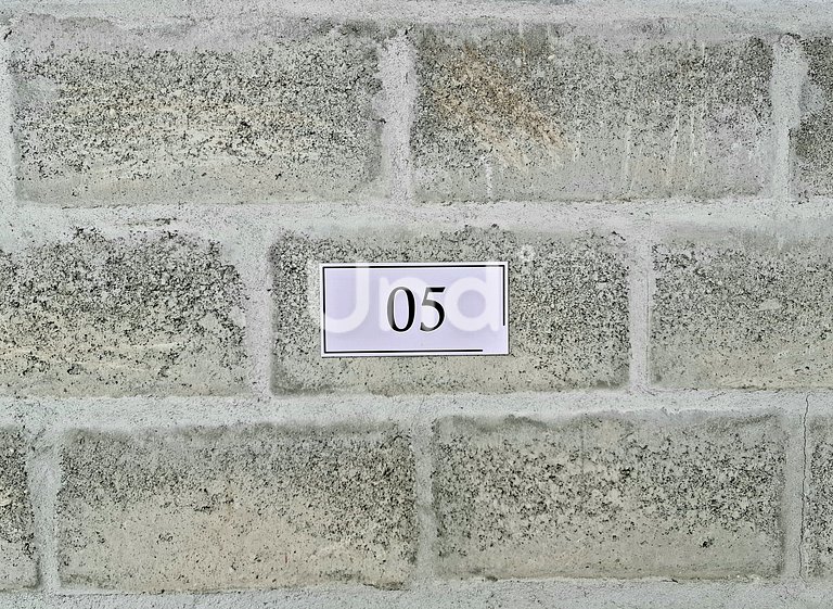 Apt 05 Loft Master Seasons BC