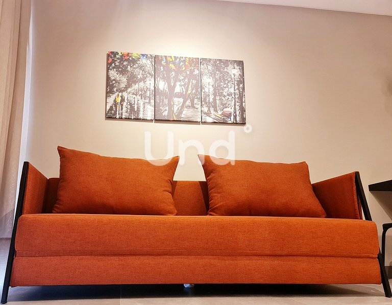 Apt 03 Deluxe Seasons Bc