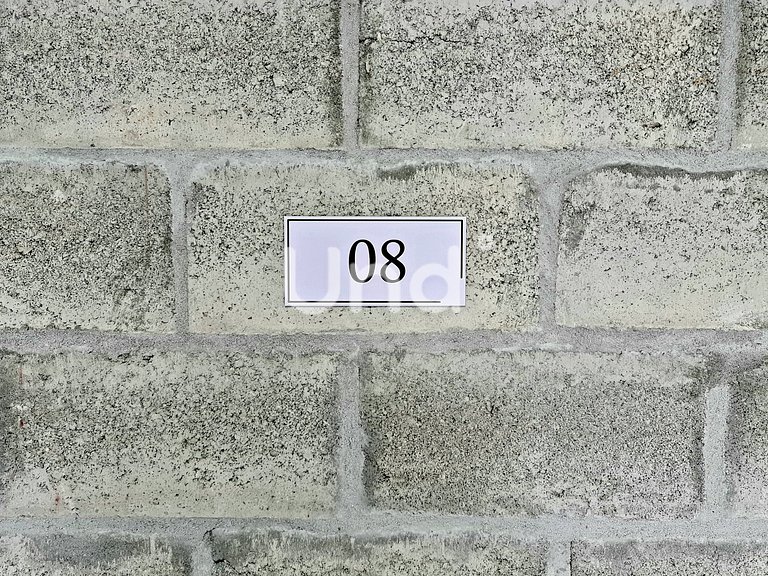Apt 08 Loft Seasons BC