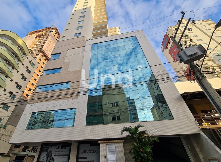 Apartamento 3 Suítes, 2 Vagas e Churrasqueira | Meia Praia