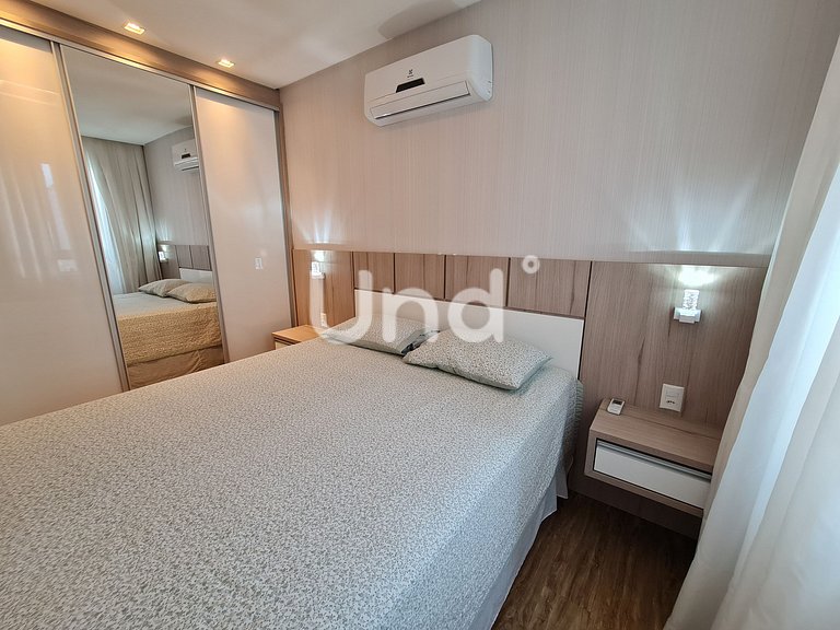 Apartamento de 3 Suites, Parrilla y 2 Cocheras | Meia Praia