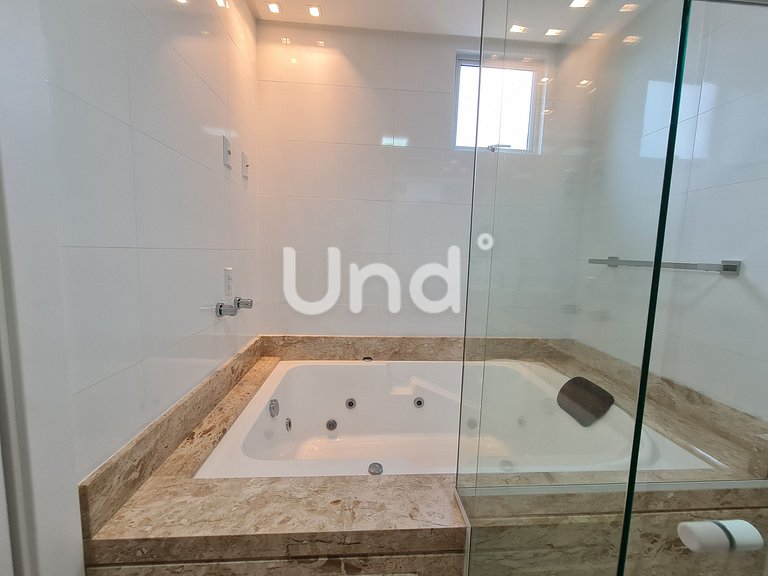 Apartamento 3 Suítes, 2 Vagas e Churrasqueira | Meia Praia