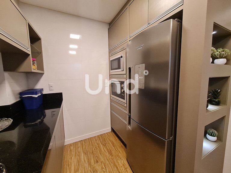 3 Suite Apartment, BBQ & 2 Parking Spaces | Meia Praia