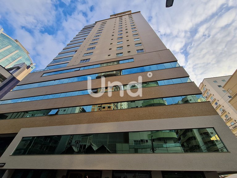 Apartamento 3 Suítes, 2 Vagas e Churrasqueira | Meia Praia