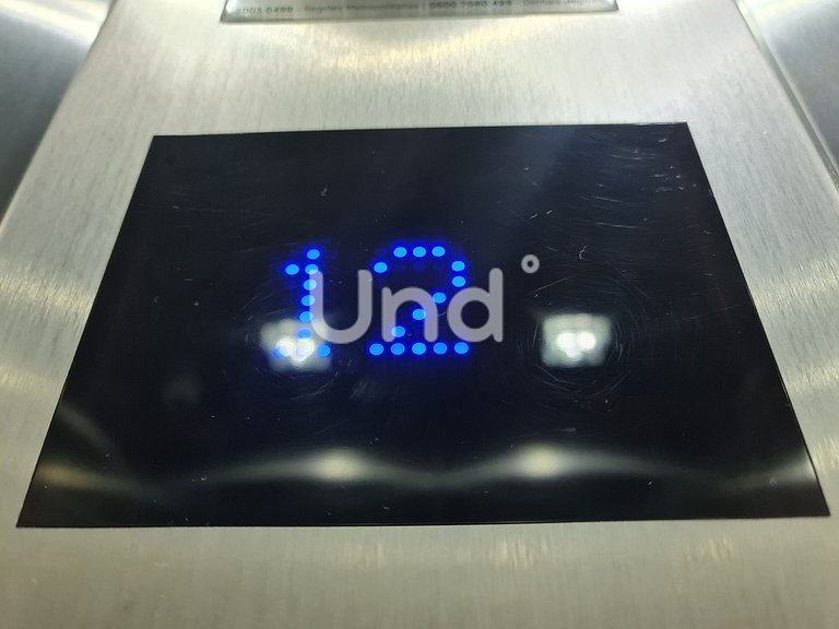 APT 1201 - 3 Suites - Meia Praia - Impresionante