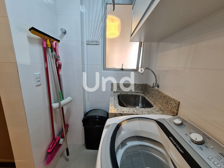 3 Suite Apartment, BBQ & 2 Parking Spaces | Meia Praia