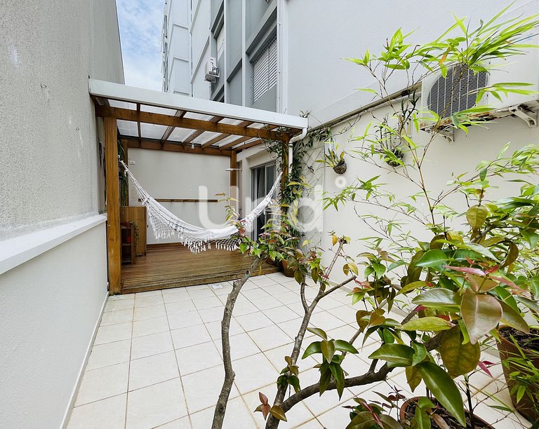 APT 17 - 2 Quartos - Centro BC - c/Garden e Garagem