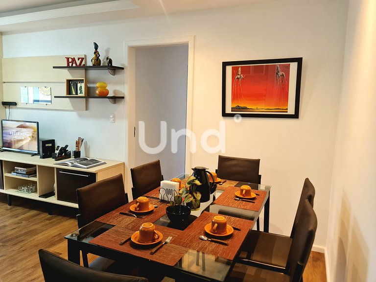 APT 704 - Privileged Location - 2 Bedrooms - Garage - Itajaí