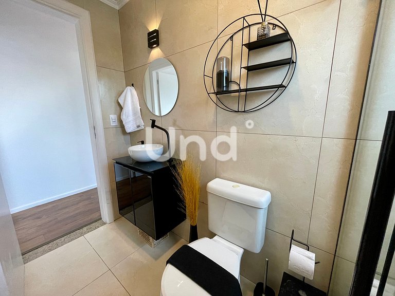 APT 704 - Privileged Location - 2 Bedrooms - Garage - Itajaí