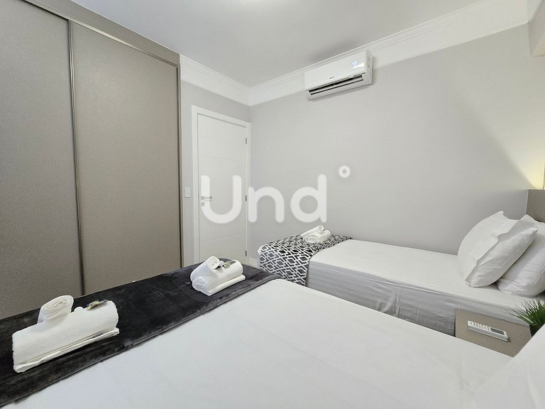 South Coast Building Apartments - BC Center/Swimming Pool