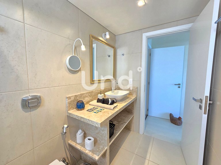 APT 1401 FRENTE AL MAR - 4 SUITE - BC