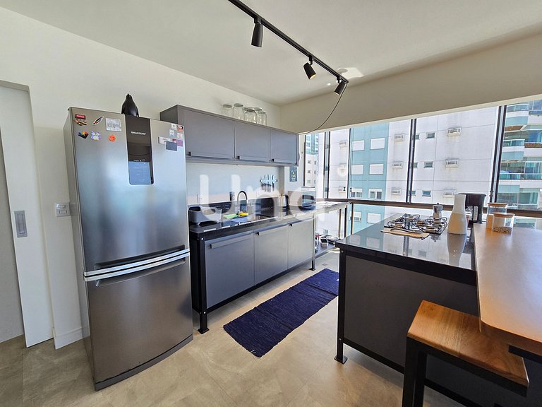 APT 1401 SEA FRONT - 4 SUITE - BC