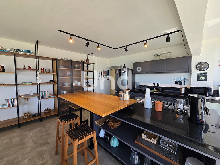 APT 1401 SEA FRONT - 4 SUITE - BC