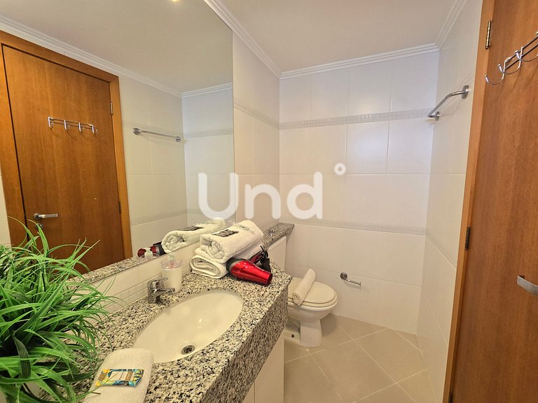 South Coast Building Apartments - BC Center/Swimming Pool