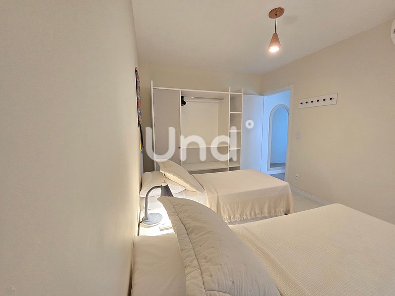 APT 1401 SEA FRONT - 4 SUITE - BC