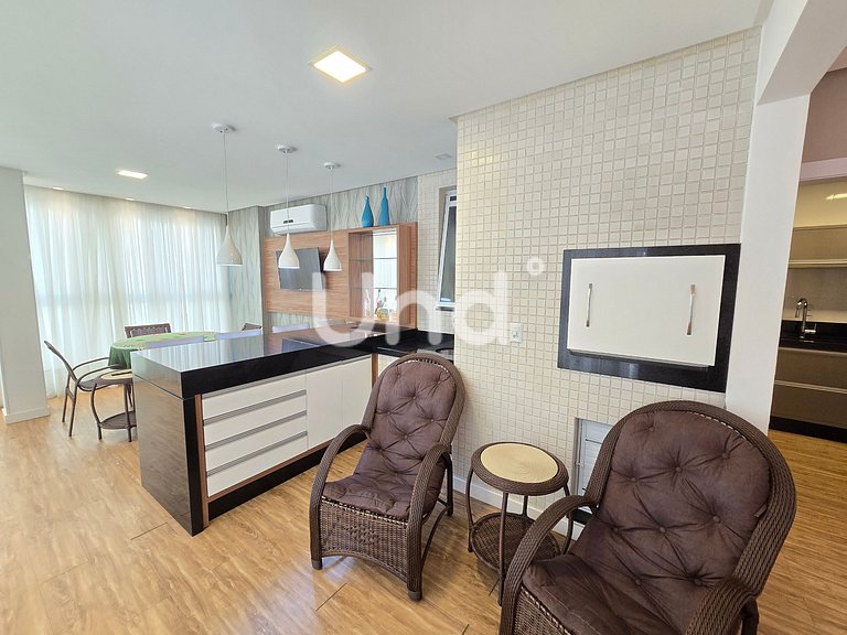 Apartamento 3 Suítes, 2 Vagas e Churrasqueira | Meia Praia