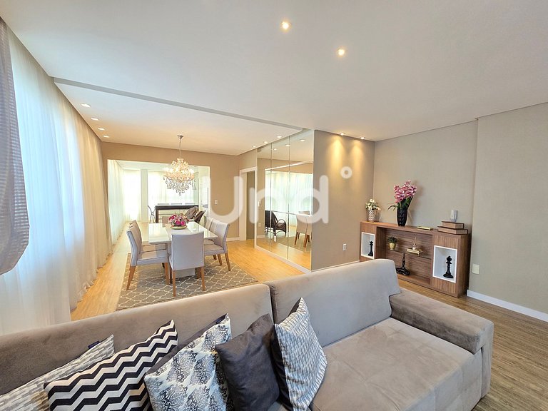 Apartamento de 3 Suites, Parrilla y 2 Cocheras | Meia Praia