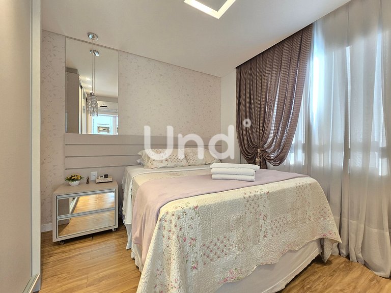 Apartamento 3 Suítes, 2 Vagas e Churrasqueira | Meia Praia