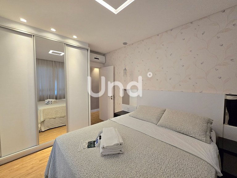 APT 1201 - 3 Suites - Meia Praia - Impresionante