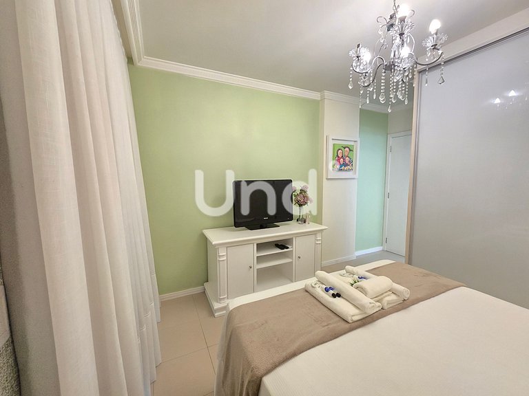 Apt 201 • 3BR • Downtown BC • Parking • BBQ