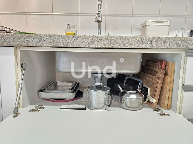 Apt 201 • 3BR • Downtown BC • Parking • BBQ