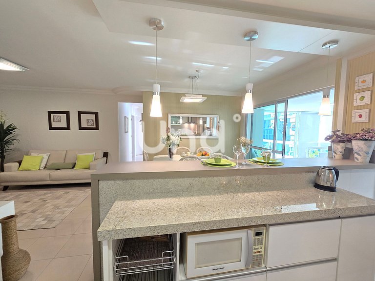 Apt 201 • 3BR • Downtown BC • Parking • BBQ