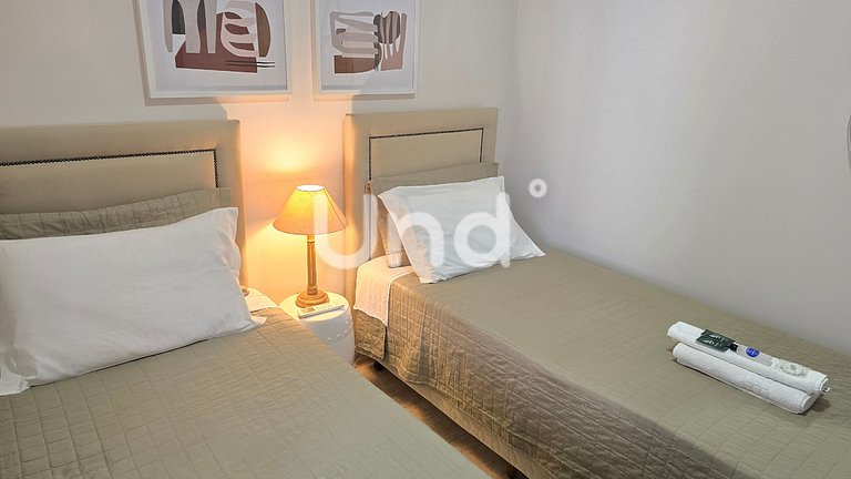 Apartamento 1003 Vis2ta Mar Centro BC 2 Quartos Garagem