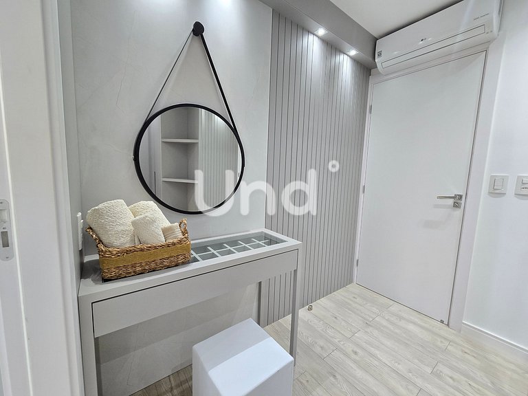 Modern Praia Brava Apartment with Two Suites