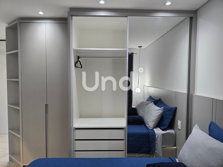 Apartamento moderno na Praia Brava com duas suítes