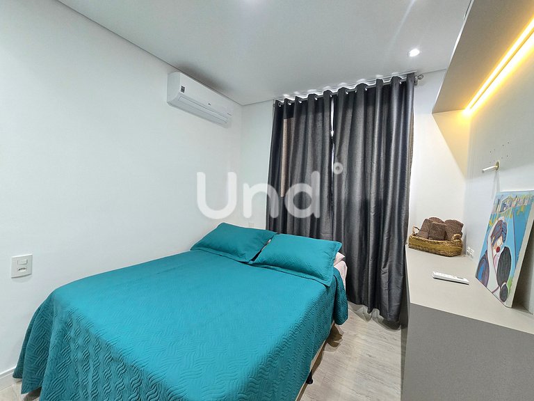 Modern Praia Brava Apartment with Two Suites