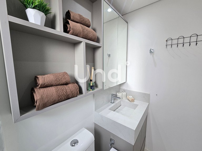 Apartamento Moderno en Praia Brava con Dos Suites