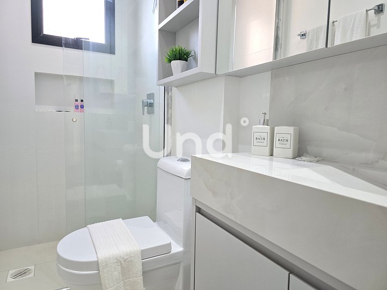 Apartamento Moderno en Praia Brava con Dos Suites