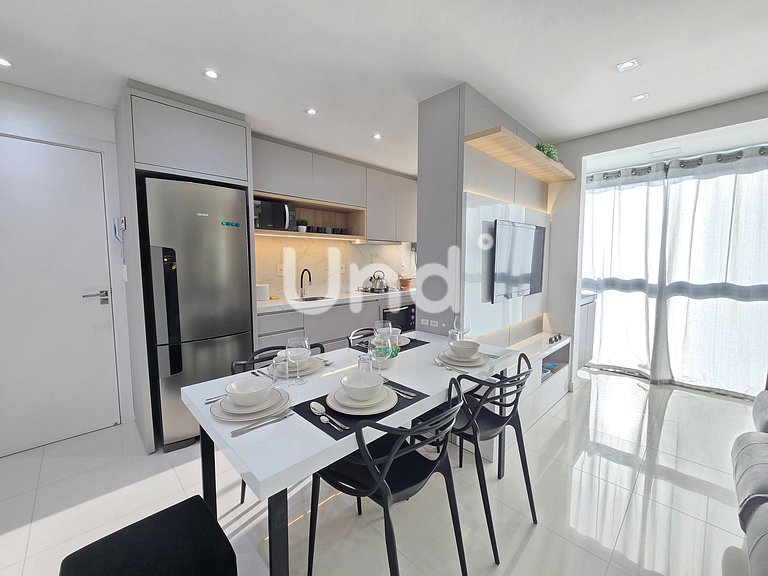 Apartamento moderno na Praia Brava com duas suítes