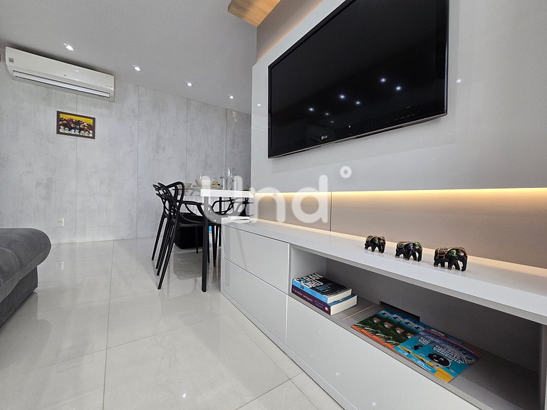 Modern Praia Brava Apartment with Two Suites