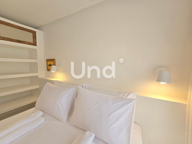 New Penthouse with Private Pool Praia Brava 3 Bedrooms