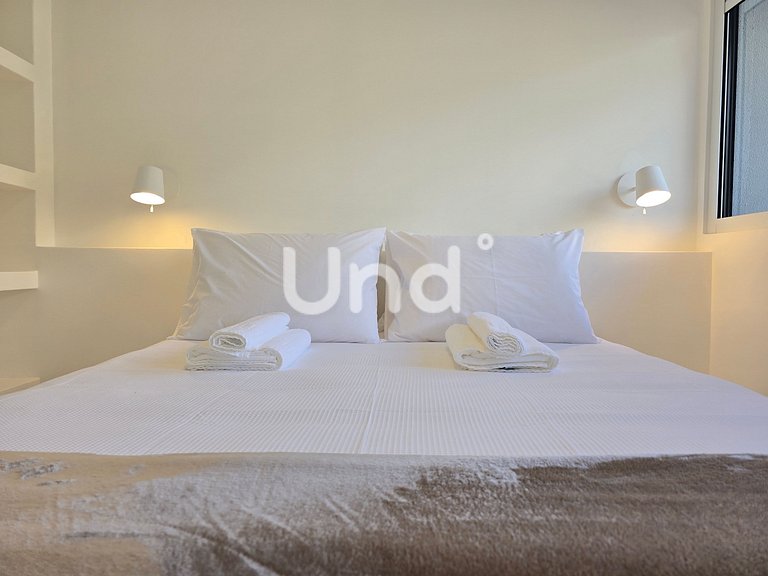 New Penthouse with Private Pool Praia Brava 3 Bedrooms