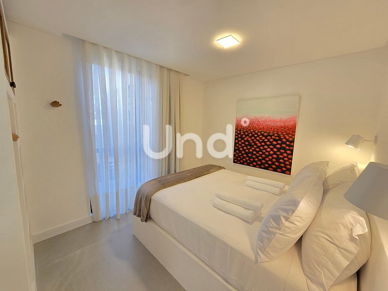 Cobertura Nova com Piscina Exclusiva Praia Brava 3 Quartos