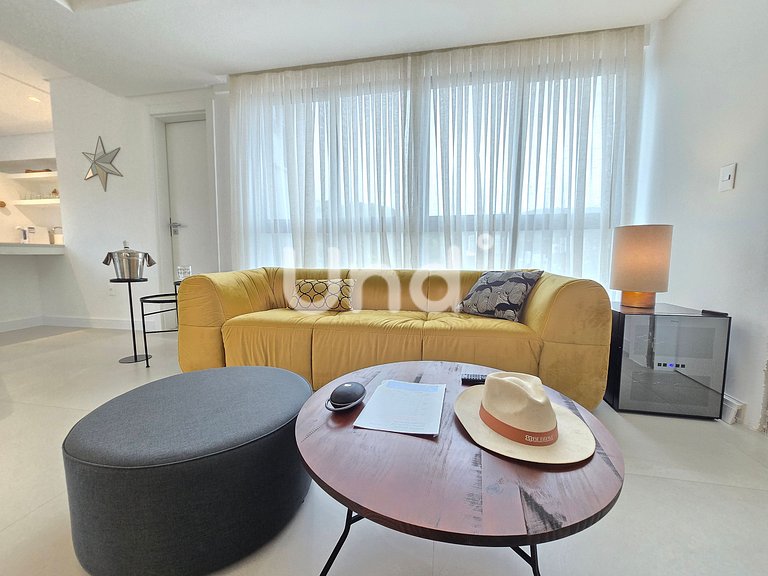 New Penthouse with Private Pool Praia Brava 3 Bedrooms